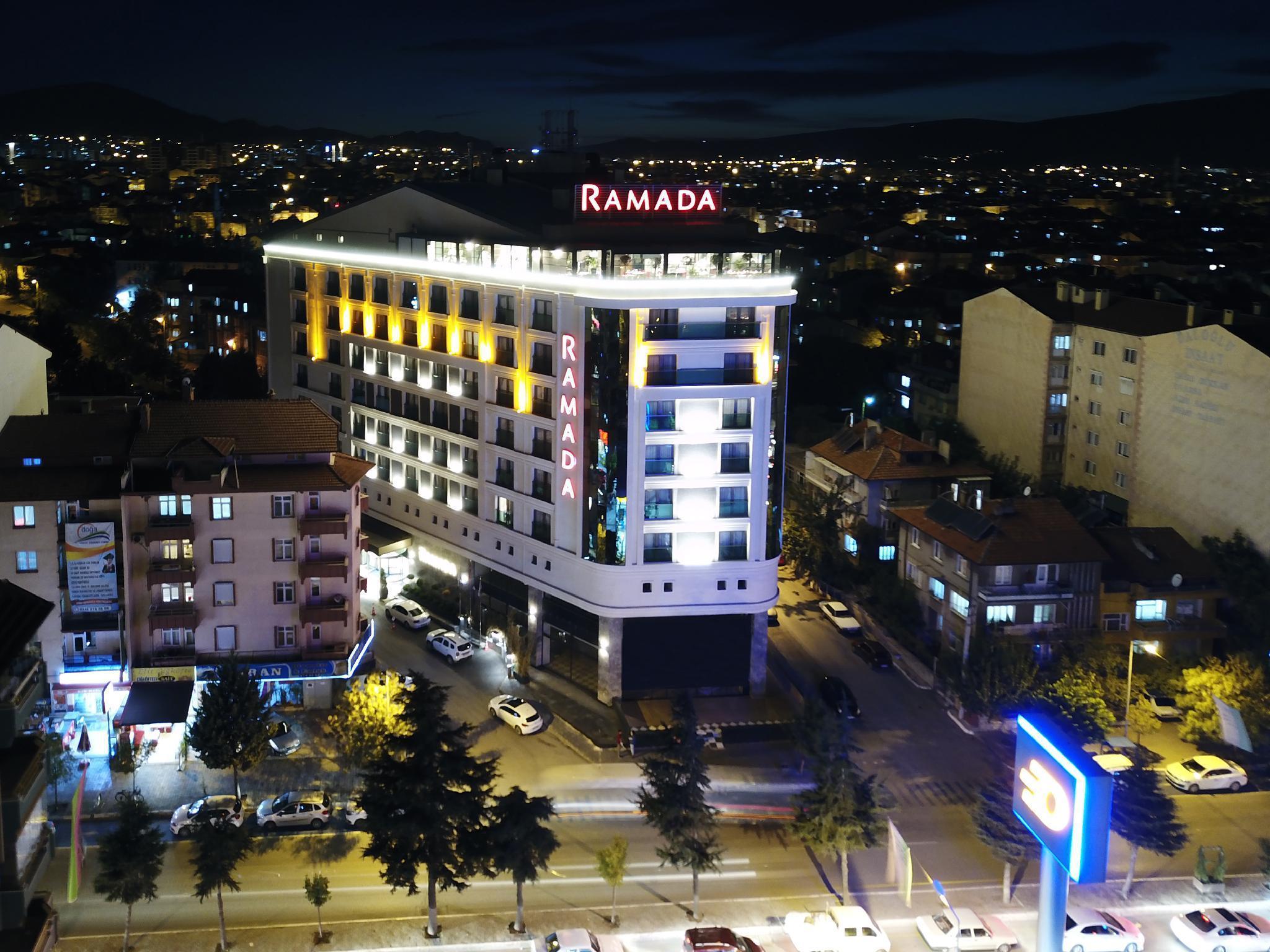 Ramada By Wyndham Isparta Exteriör bild