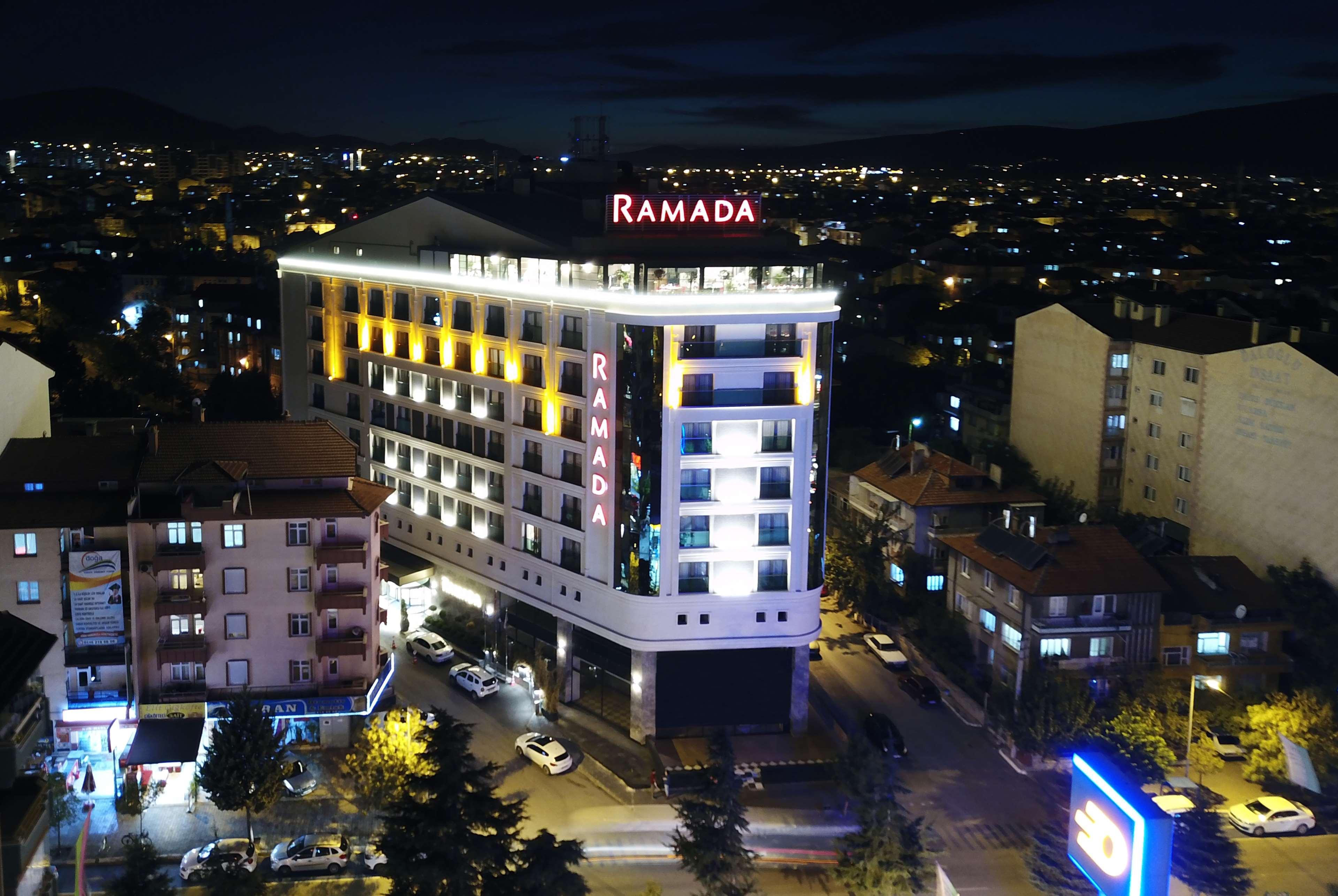 Ramada By Wyndham Isparta Exteriör bild