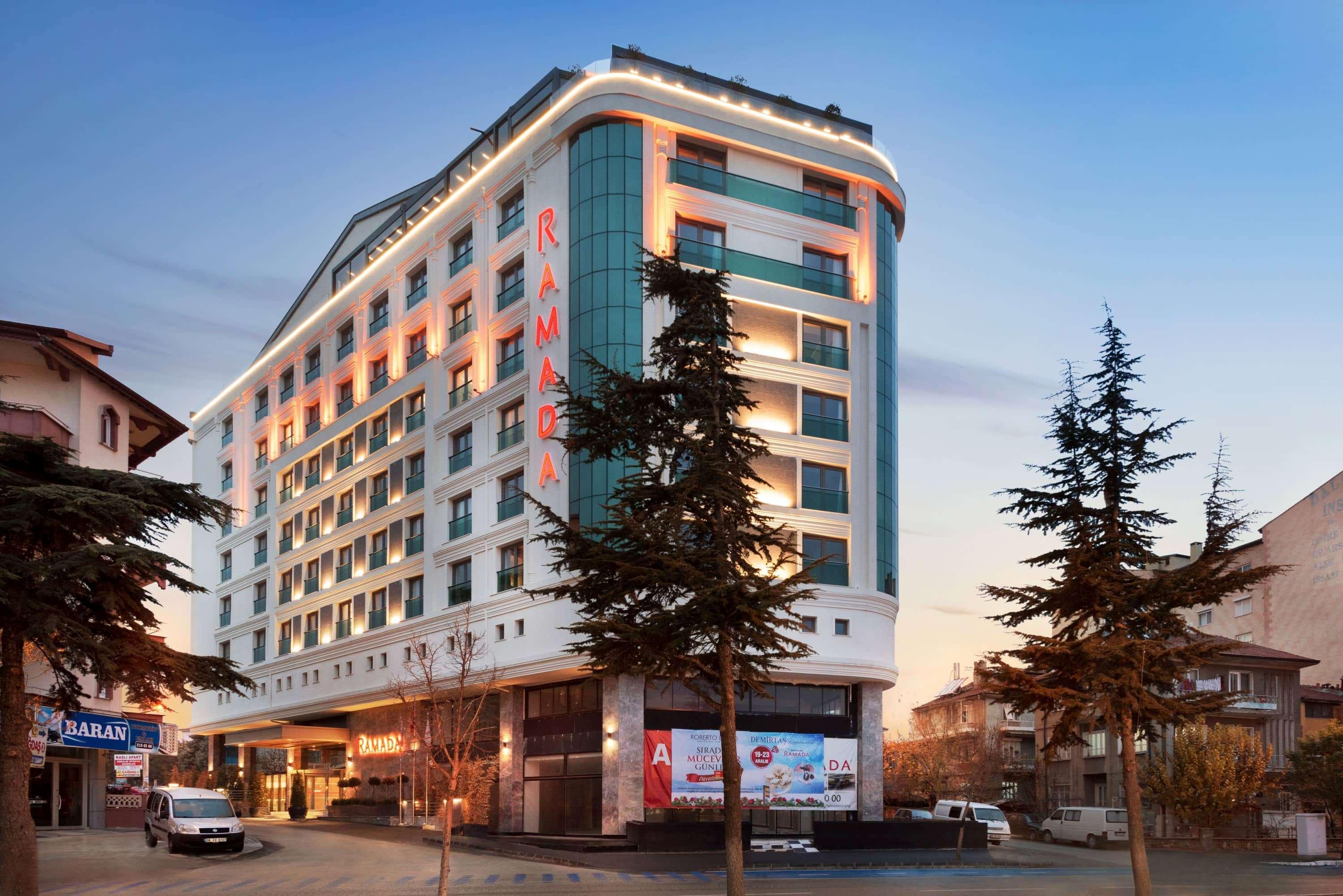 Ramada By Wyndham Isparta Exteriör bild