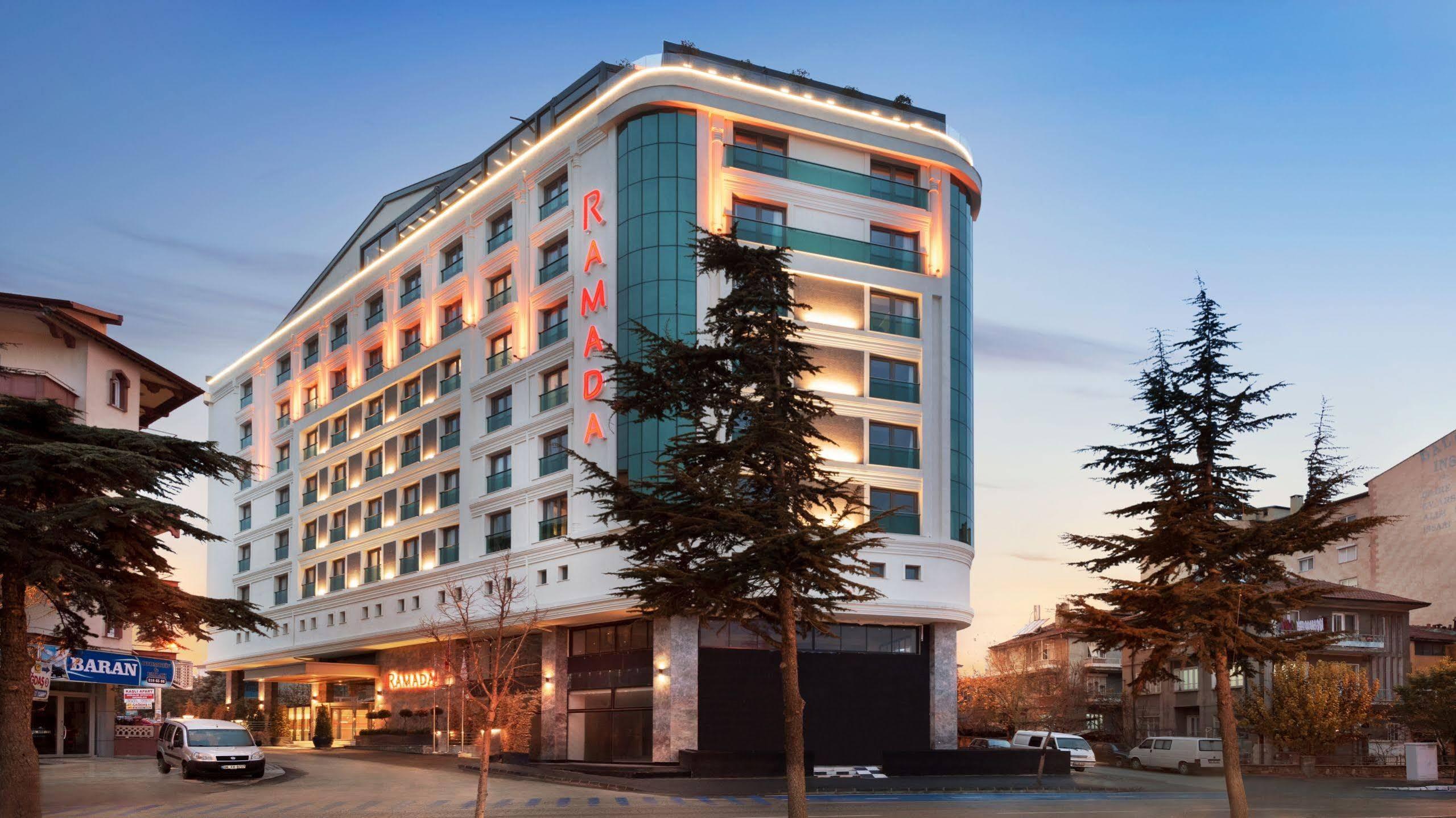 Ramada By Wyndham Isparta Exteriör bild